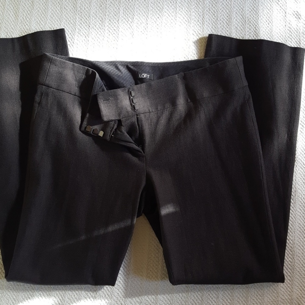 Like new Loft Marisa Boot cut charcoal grey pants